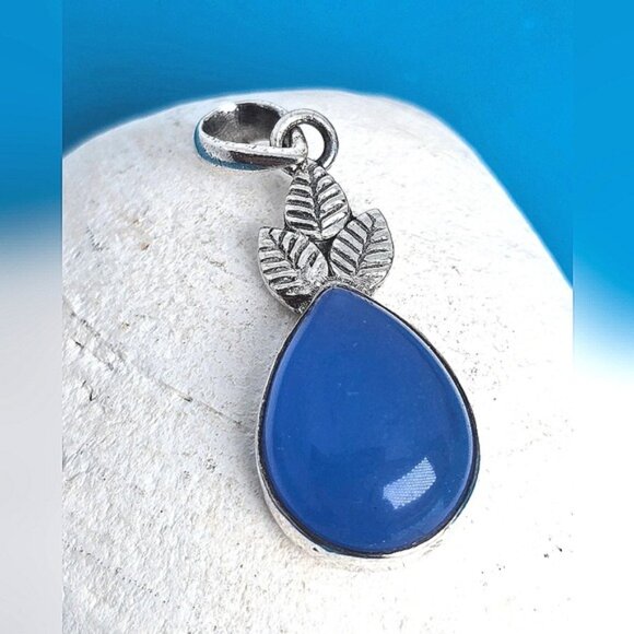 Natural Chalcedony 925 Sterling Silver Pendant - Picture 7 of 7